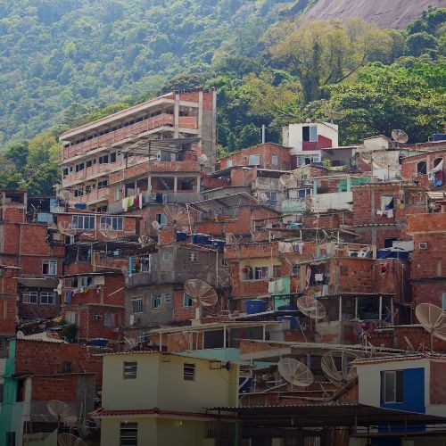 Desigualdade Social: O Retrato das Favelas no Brasil